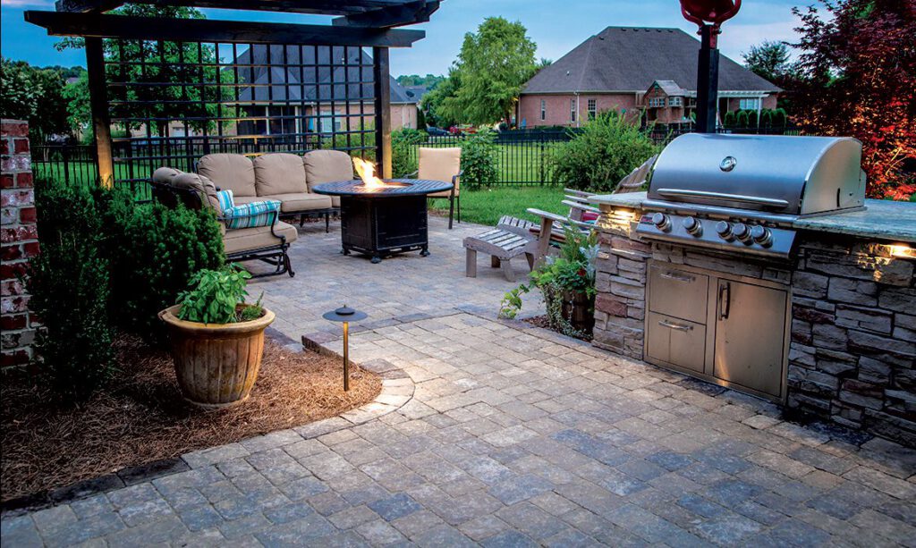Outdoor Living Contractor, Landscape Hardscapes, lighting design, landscape design, hardscapes layout
